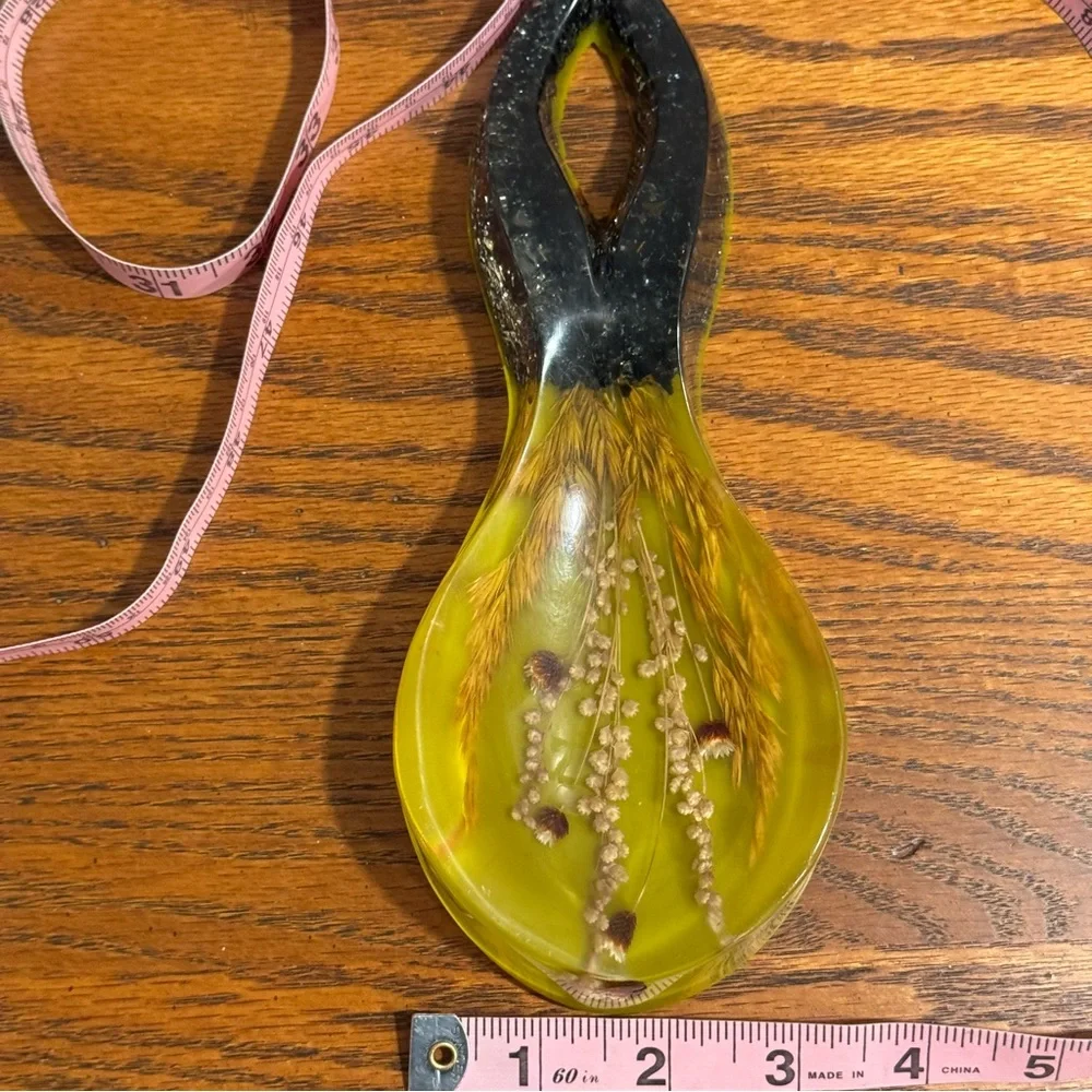 N/A beautiful resin